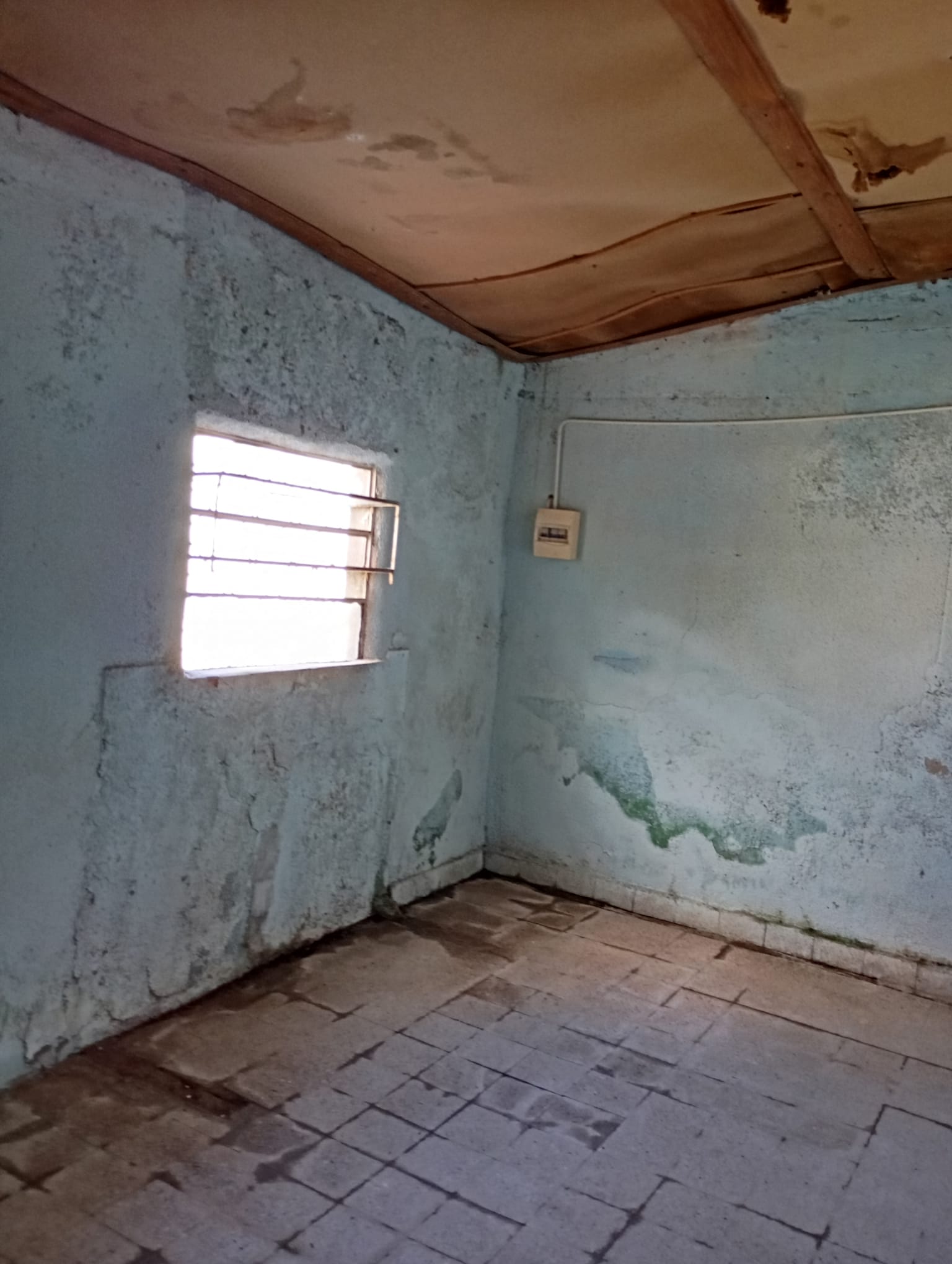 OPORTUNIDAD EN PANDO: Casa Principal + 2 Apartamentos a Refaccionar en Amplio Terreno — foto 9