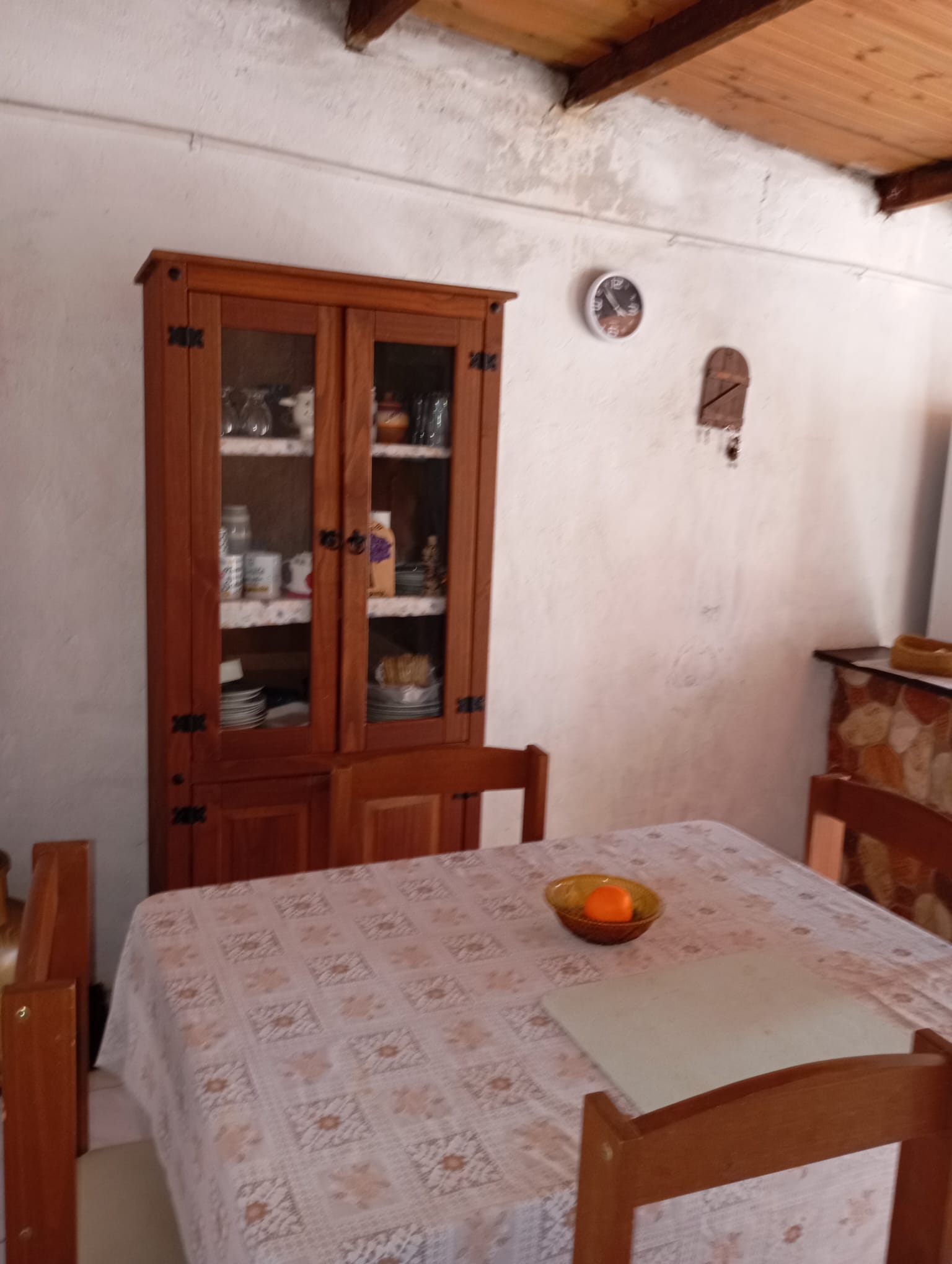 OPORTUNIDAD EN PANDO: Casa Principal + 2 Apartamentos a Refaccionar en Amplio Terreno — foto 4