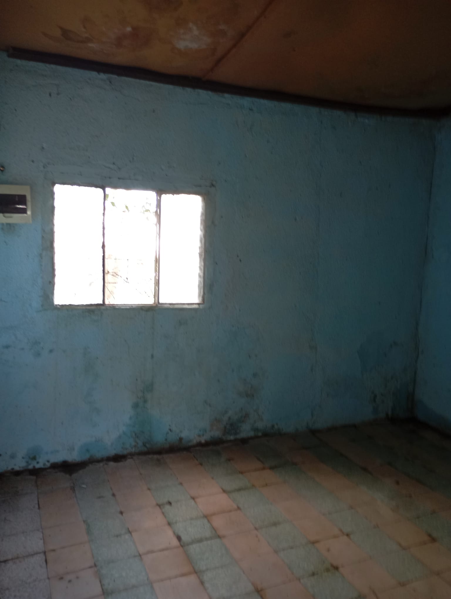OPORTUNIDAD EN PANDO: Casa Principal + 2 Apartamentos a Refaccionar en Amplio Terreno — foto 11